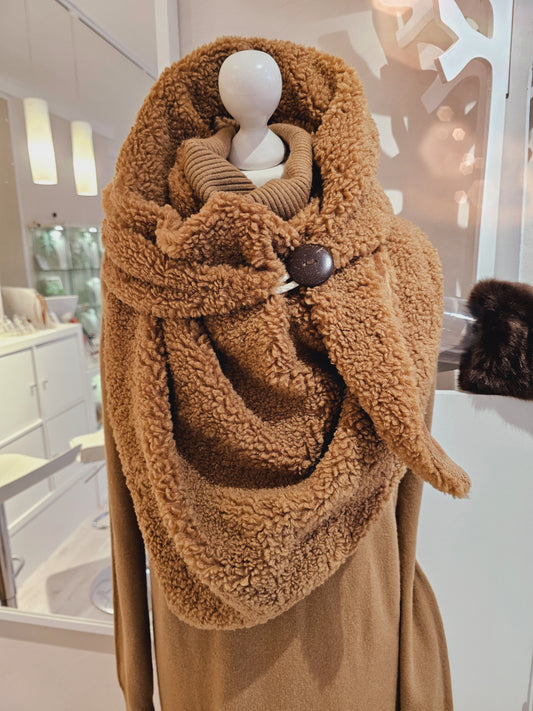 schal-dreieck-teddyfell-camel-3