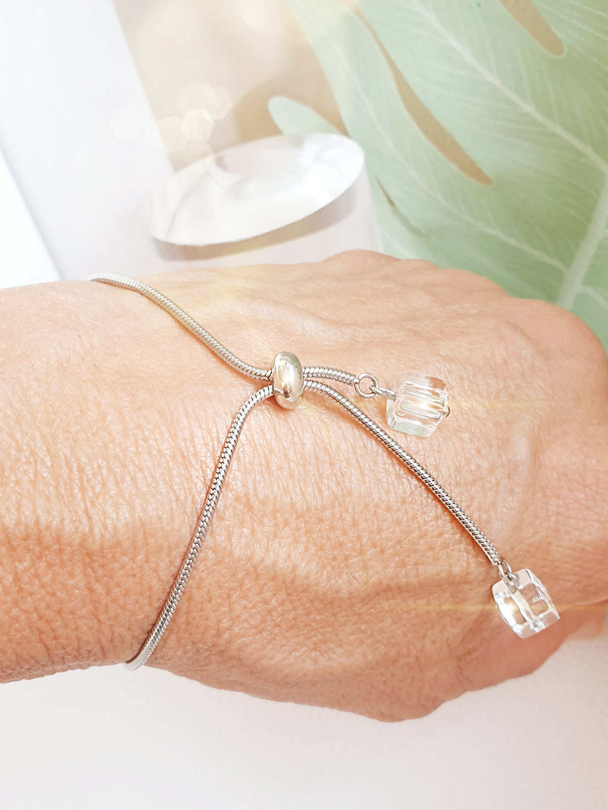 Armband mit Bergkristallwürfel